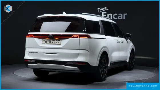 KIA CARNIVAL DIESEL 9-SEATER PRESTIGE