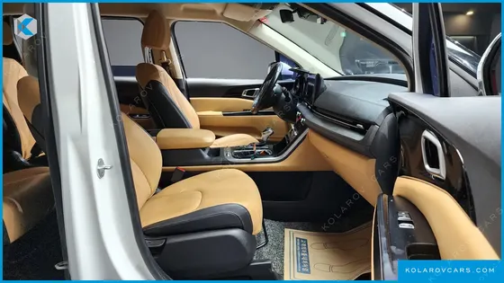 KIA CARNIVAL DIESEL 9-SEATER PRESTIGE