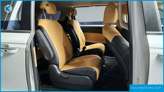 KIA CARNIVAL DIESEL 9-SEATER PRESTIGE