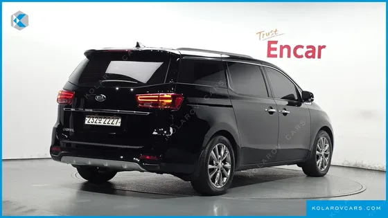 KIA CARNIVAL 9-SEATER PRSTIGE