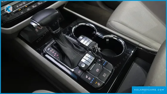 KIA CARNIVAL 9-SEATER PRSTIGE