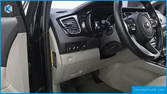 KIA CARNIVAL 9-SEATER PRSTIGE