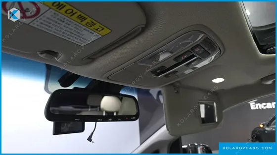 KIA CARNIVAL 9-SEATER PRSTIGE
