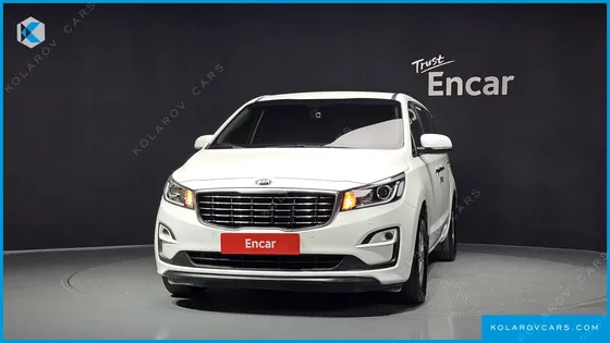 KIA CARNIVAL 11-SEATER DELUXE