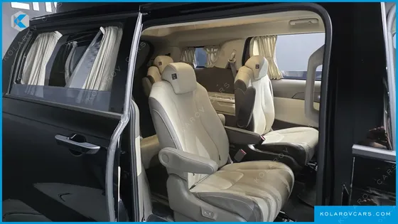 KIA CARNIVAL GASOLINE 9-SEATER HI-LIMOUSINE