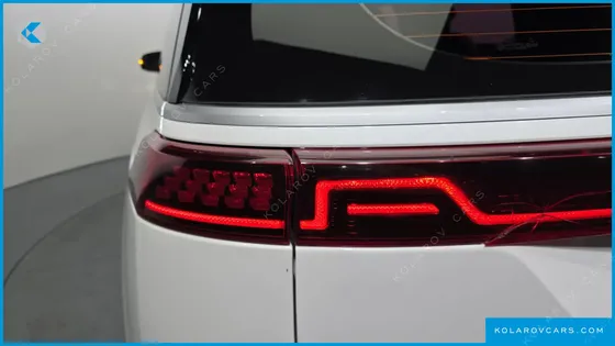 KIA CARNIVAL DIESEL 9-SEATER PRESTIGE
