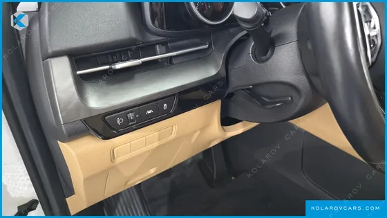 KIA CARNIVAL DIESEL 9-SEATER PRESTIGE