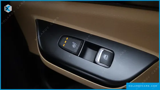 KIA CARNIVAL DIESEL 9-SEATER PRESTIGE