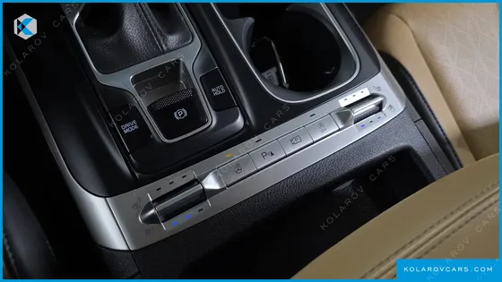 KIA CARNIVAL DIESEL 9-SEATER PRESTIGE