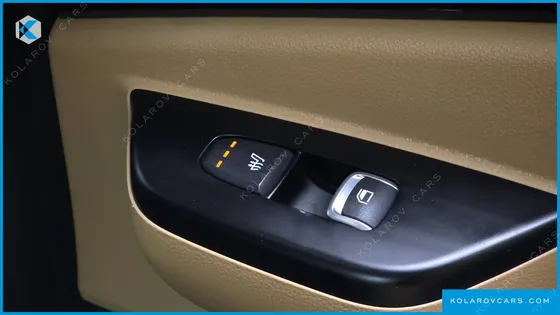 KIA CARNIVAL DIESEL 9-SEATER PRESTIGE
