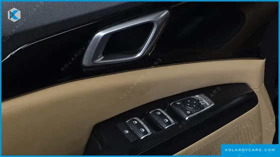 KIA CARNIVAL DIESEL 9-SEATER PRESTIGE