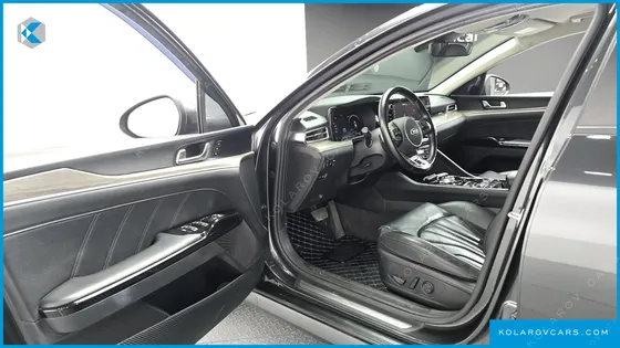 KIA K5 SIGNATURE
