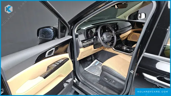 KIA CARNIVAL DIESEL 9-SEATER NOBLESSE