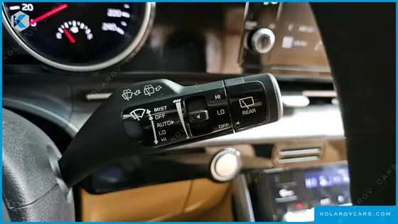 KIA CARNIVAL DIESEL 9-SEATER NOBLESSE