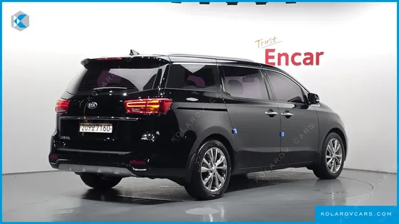 KIA CARNIVAL 9-SEATER NOBLESSE SPECIAL