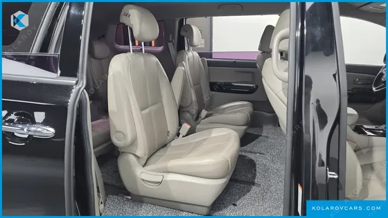 KIA CARNIVAL 9-SEATER NOBLESSE SPECIAL