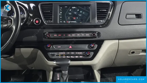 KIA CARNIVAL 9-SEATER NOBLESSE SPECIAL