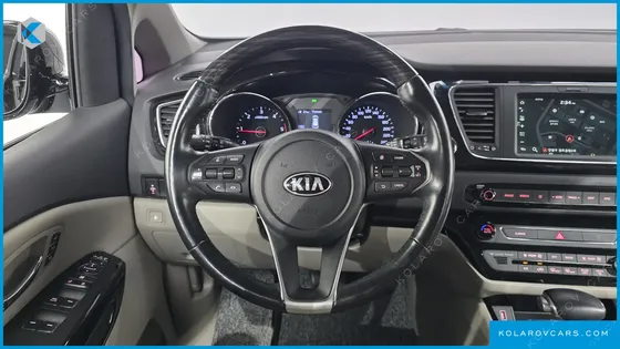 KIA CARNIVAL 9-SEATER NOBLESSE SPECIAL