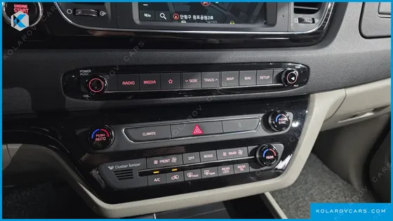 KIA CARNIVAL 9-SEATER NOBLESSE SPECIAL