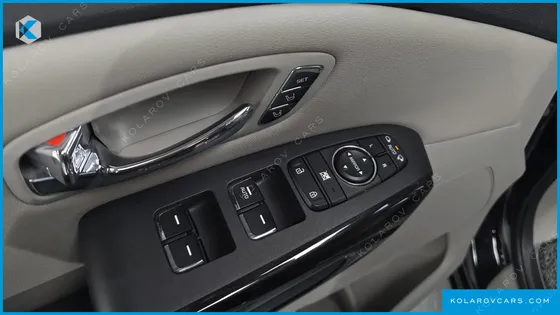 KIA CARNIVAL 9-SEATER NOBLESSE SPECIAL