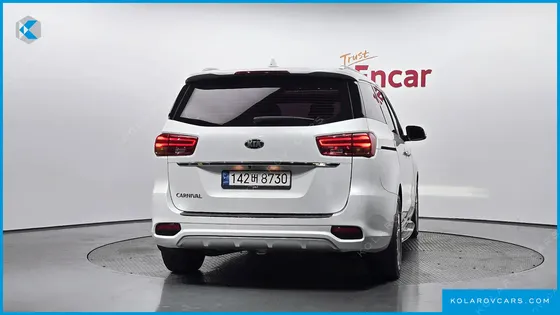 KIA CARNIVAL 9-SEATER PRSTIGE