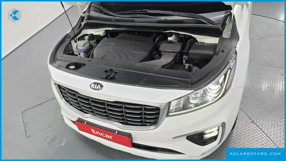 KIA CARNIVAL 9-SEATER PRSTIGE