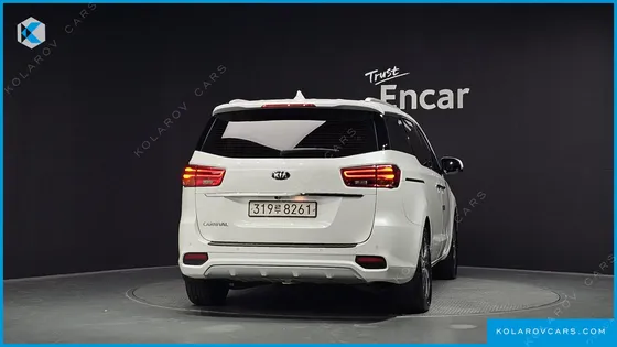 KIA CARNIVAL 9-SEATER PRSTIGE