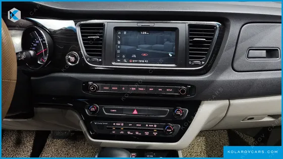 KIA CARNIVAL 9-SEATER PRSTIGE
