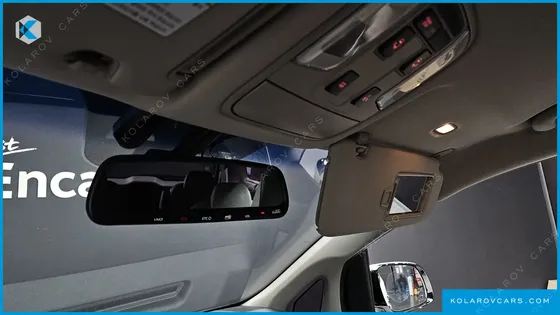 KIA CARNIVAL 9-SEATER PRSTIGE
