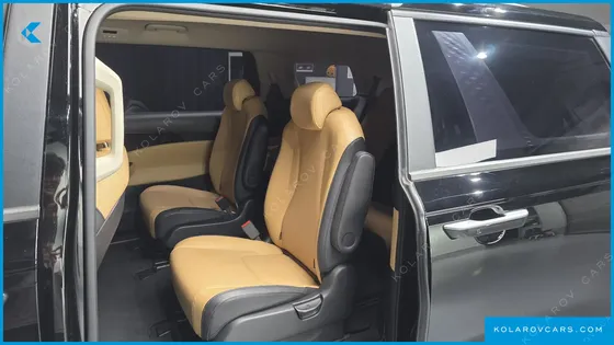 KIA CARNIVAL DIESEL 9-SEATER PRESTIGE