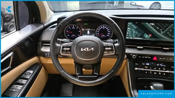 KIA CARNIVAL DIESEL 9-SEATER PRESTIGE