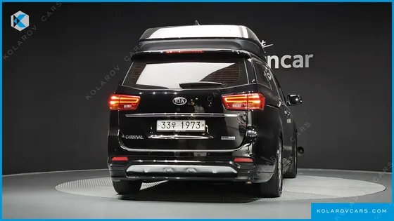 KIA CARNIVAL 9-SEATER HI-LIMOUSINE