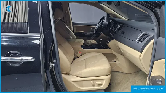 KIA CARNIVAL 9-SEATER HI-LIMOUSINE