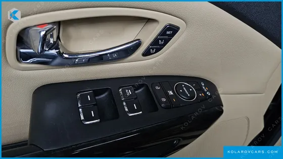 KIA CARNIVAL 9-SEATER HI-LIMOUSINE