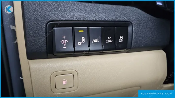 KIA CARNIVAL 9-SEATER HI-LIMOUSINE