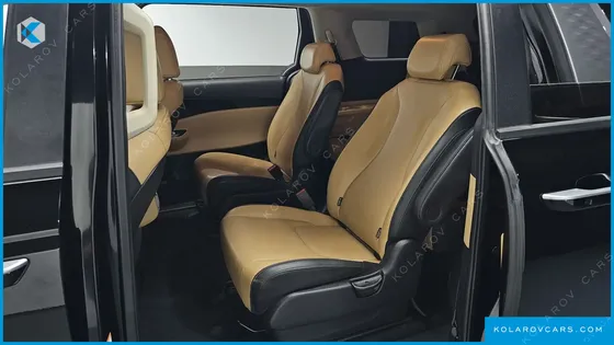 KIA CARNIVAL DIESEL 9-SEATER PRESTIGE