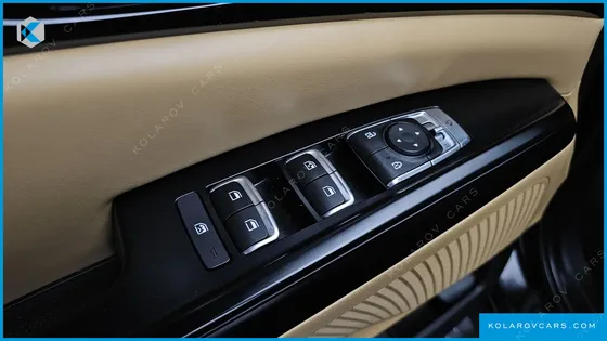 KIA CARNIVAL DIESEL 9-SEATER PRESTIGE