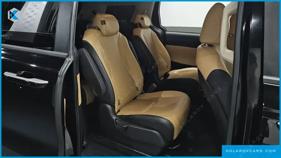 KIA CARNIVAL DIESEL 9-SEATER PRESTIGE