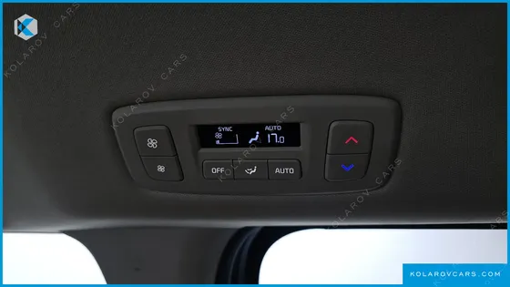 KIA CARNIVAL DIESEL 9-SEATER PRESTIGE