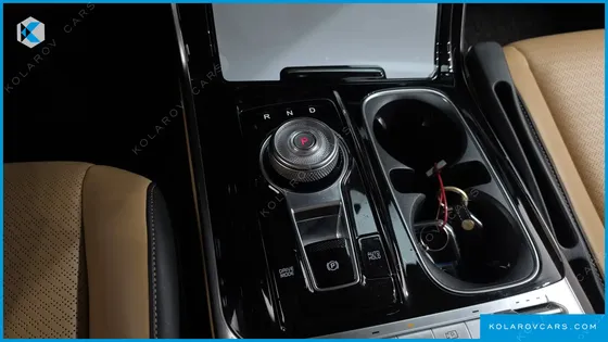 KIA CARNIVAL DIESEL 9-SEATER SIGNATURE