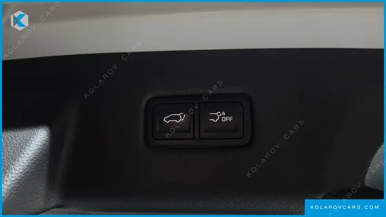 KIA CARNIVAL DIESEL 9-SEATER SIGNATURE