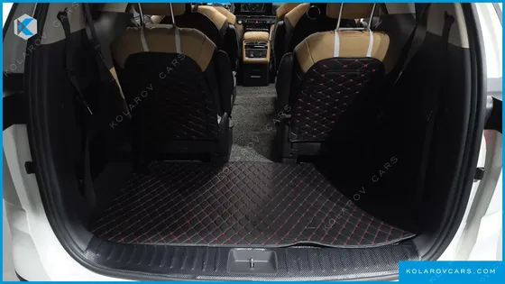 KIA CARNIVAL DIESEL 9-SEATER SIGNATURE