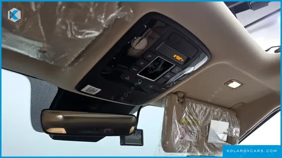 KIA CARNIVAL DIESEL 9-SEATER SIGNATURE