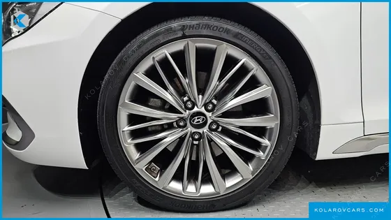 HYUNDAI GRANDEUR 2.4 PREMIUM