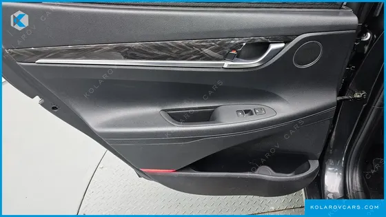HYUNDAI GRANDEUR 3.0 LPI MODERN (RENTAL CAR)