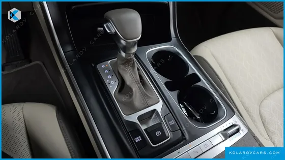 KIA CARNIVAL GASOLINE 9-SEATER PRESTIGE