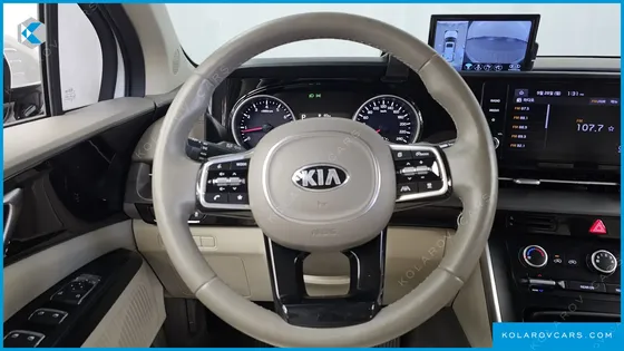 KIA CARNIVAL GASOLINE 9-SEATER PRESTIGE