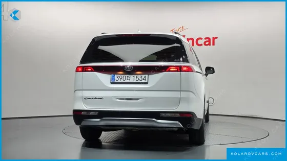 KIA CARNIVAL DIESEL 9-SEATER NOBLESSE