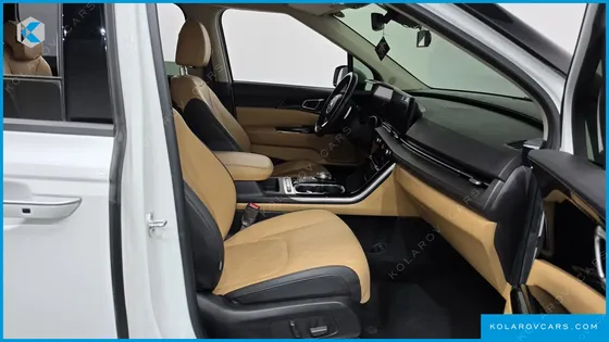 KIA CARNIVAL DIESEL 9-SEATER NOBLESSE