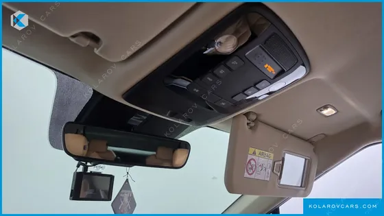 KIA CARNIVAL DIESEL 9-SEATER NOBLESSE